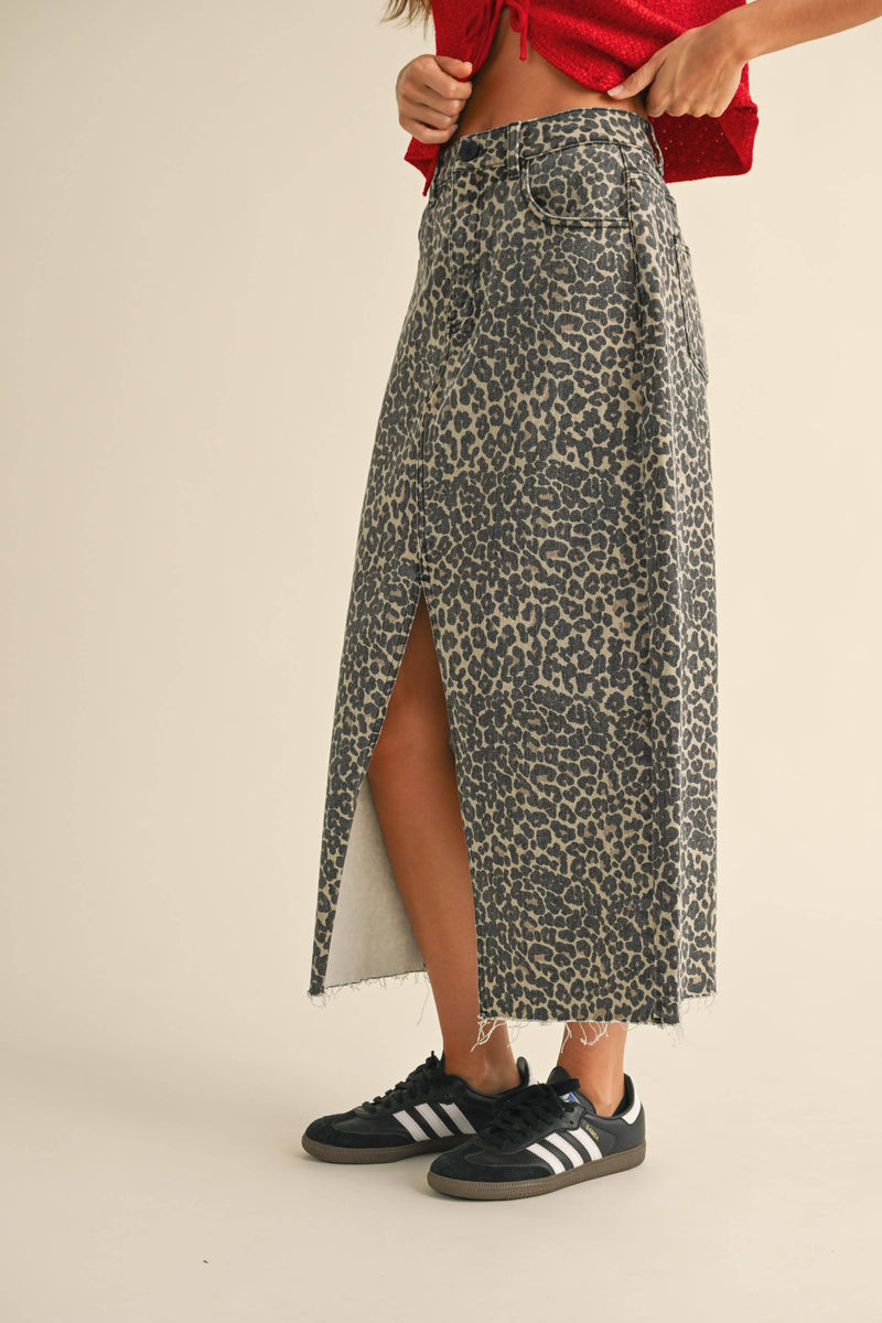 Chloé Leopard Print Denim Skirt – Clome and Co.